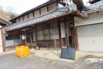 三重県伊賀市競売 361万円 一戸建て 373㎡