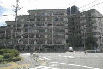 京都府京都市伏见区的拍卖：666 万日元 59 平方米的公寓