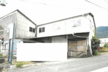 大分県別府市で競売 戸建414平方メートル 640万円