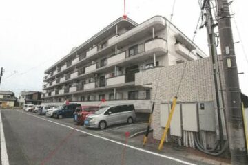 Vente aux enchères dans la ville de Takahama, préfecture d'Aichi : 7,06 millions de yens pour un appartement de 81 mètres carrés