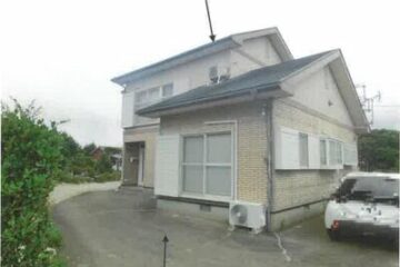 長崎県五島市に建つ1戸あたり157万円、107平方メートル
