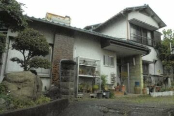 Vente aux enchères dans la ville de Fuji, préfecture de Shizuoka : 1,12 million de yens pour une maison de 139 mètres carrés